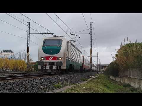 E402B-105 in single drive just before San Benedetto Del Tronto as FB8814 Lecce-Milano C.le