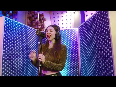 Caitlin Goulet - Fun N' Games, Live At Blue Light Studios