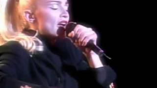 Madonna - Live To Tell/Oh Father (Blond Ambition Tour Yokohama) Madonna - Live To Tell/Oh Father (Blond Ambition Tour Yokohama)