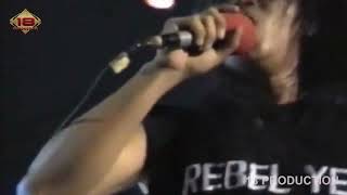 Download lagu Boomerang - Tragedi [ Live Kalimantan Tengah 2006 ] mp3