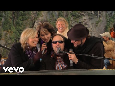 Bill & Gloria Gaither - When I Lift Up My Head [Live] ft. Gordon Mote, The Isaacs