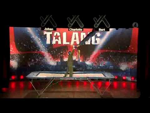 Talang 2009 (Sweden Got Talent) - Coola Snubbar hoppar Trampolin