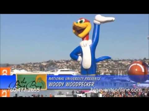 Giant Helium Parade Balloons, Woody Woodpecker Parade Balloon 45 foot