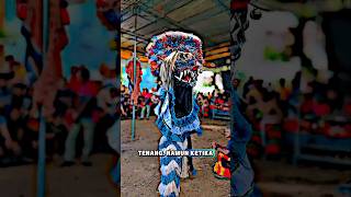 Download lagu The Blue Barongan Appears, Its Aura Is Chilling🥶‼️#barongan #jathilan #jaranan #bantengan mp3