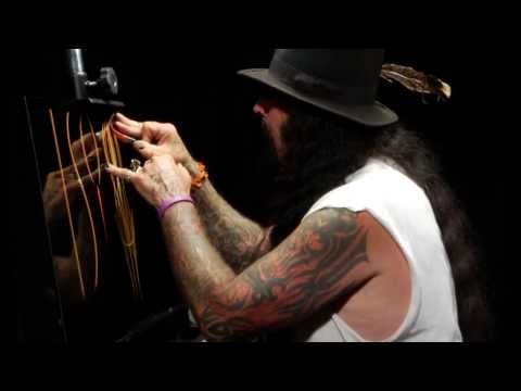 EXKLUSIV! Nadelstreifen-Demo mit der Legende GLEN WEISGERBER.