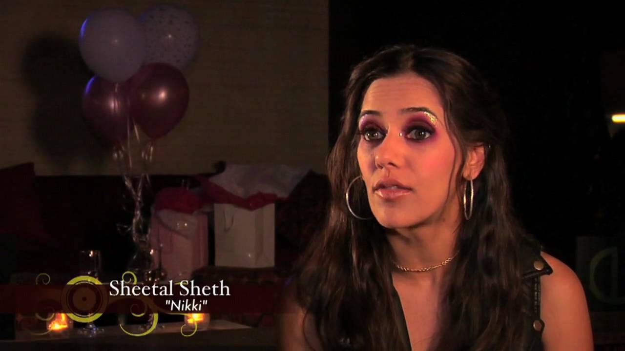 Behind Three Veils - Featurette