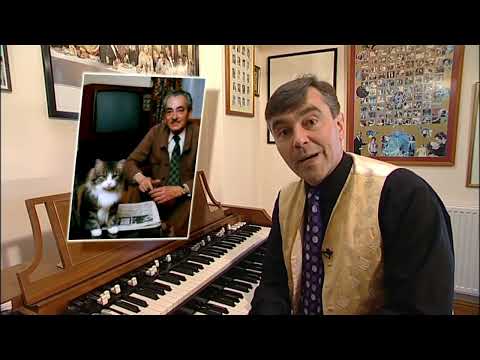 A Tribute to Reginald Dixon - Nicholas Martin at the Hammond Organ