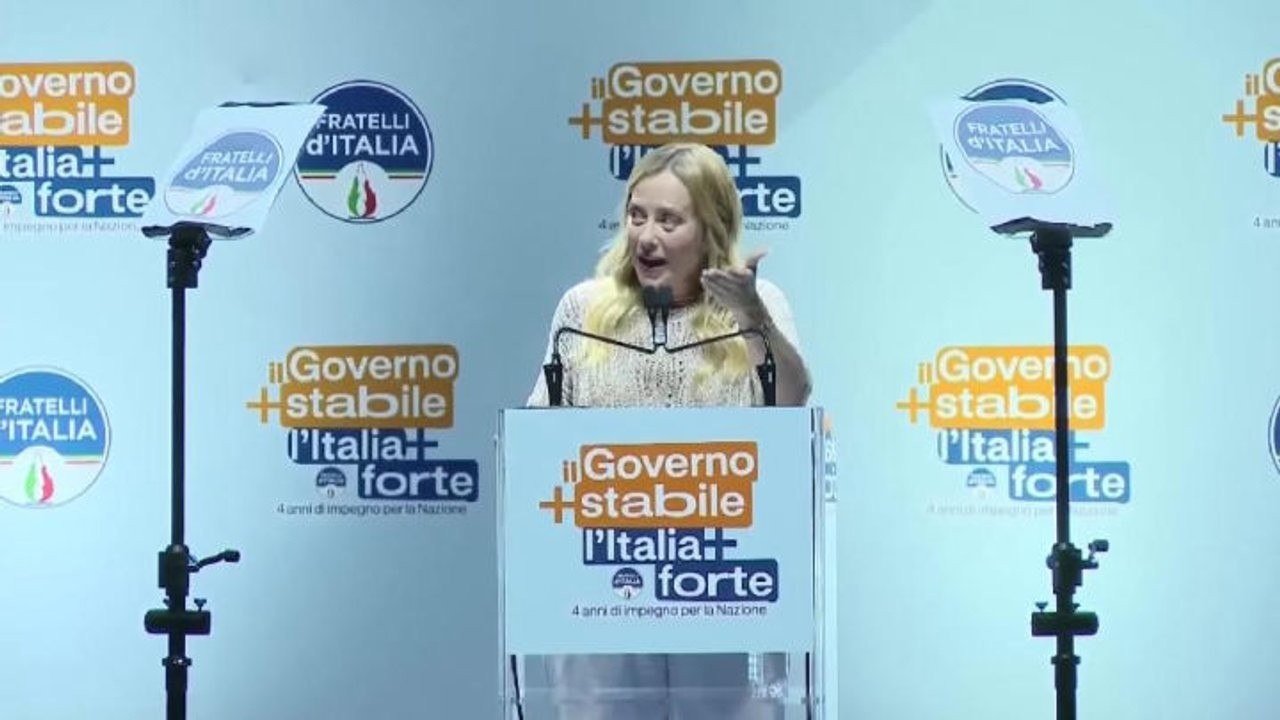 Meloni: Sinistra ha orrore degli operai, perchè hanno studiato poco e vivono in periferia