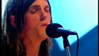 Kings Of Leon - The Bucket (live on Later)