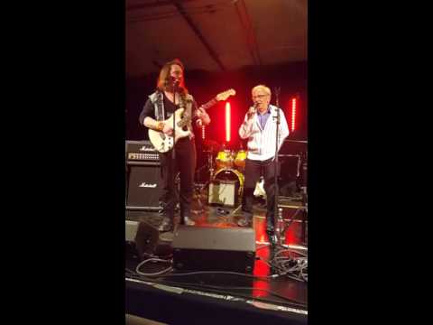 Lasse "Elvis" Jäderlund och Billie Strandell - "My Teddy Bear" Cover