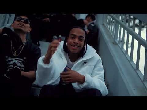 Juniorjr and Jonhjay 