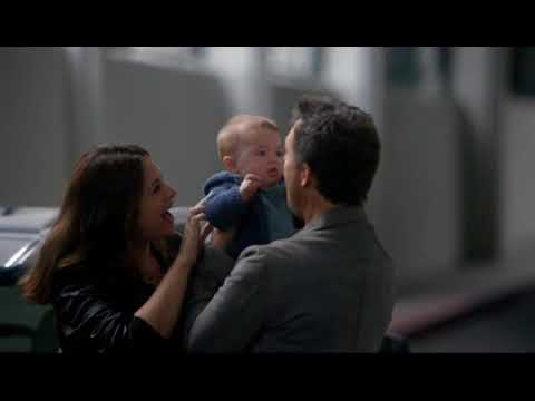 Scandal finale extended final scenes...Olivia struts away from the WH.