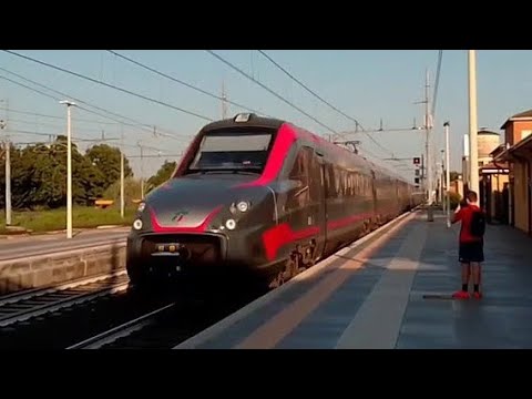 FRECCIARGENTO & INTERCITY IN FORTE RITARDO IN TRANSITO A CASTEL BOLOGNESE