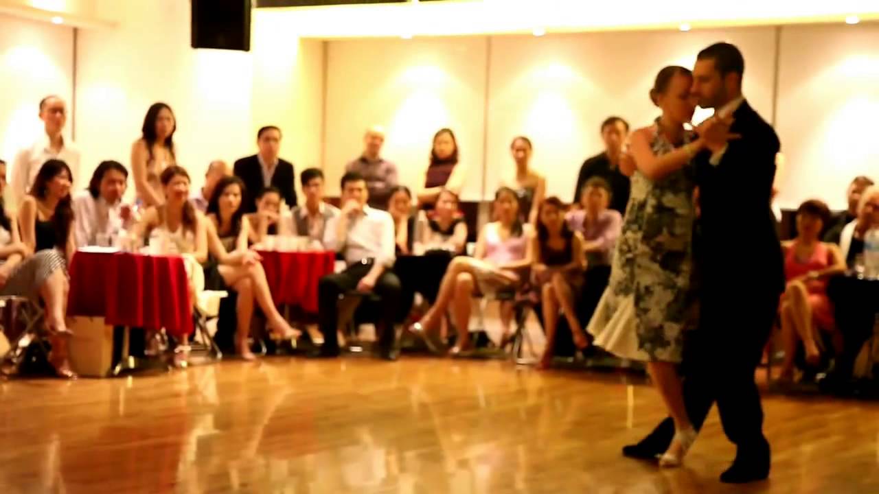 Javier Rodriguez y Andrea Missé, Hong Kong 2010, 1