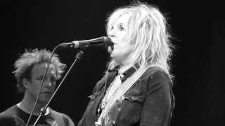 Lucinda Williams SOMETHING WICKED THIS WAY COMES live @ Paradiso