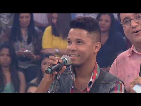 Sucesso na internet: garoto imita perfeitamente as vozes dos sertanejos