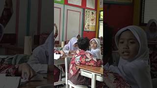 Download lagu Ketua kelas di gangu galang #masasekolah #bocilsd #gurusd #gurumuda #shorst mp3 Download lagu Ketua kelas di gangu galang #masasekolah #bocilsd #gurusd #gurumuda #shorst mp3