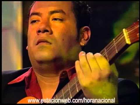 Música Ecuatoriana - Ángel Velasquez  - " El toro barroso"