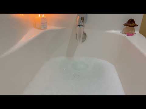 1 Hour Bathtub Filling Loop with Bubbles and Candle 🕯️