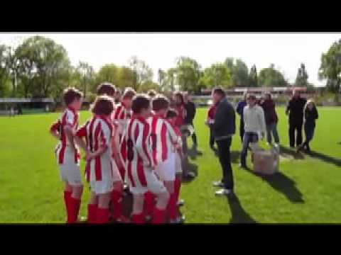 IJVV D2 twee keer kampioen in een seizoen