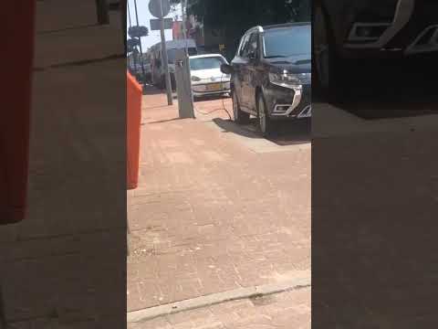 Politie elektrische auto in br (prio 1 toetseming) Roosendaal