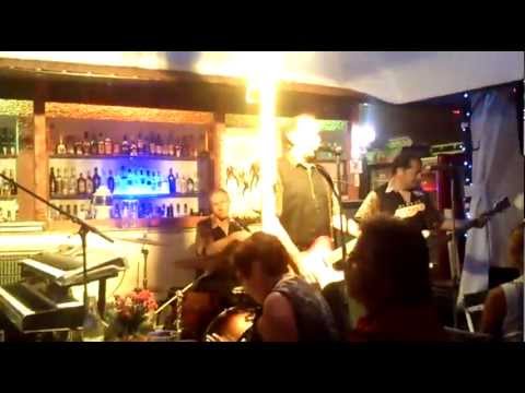 Cagey Strings August 2012:  I sing a Liad für di.mp4