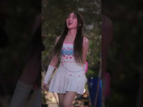 150722 [fancam]  DAISY DAISY  17 นาที  @ Siam Square Walking Street