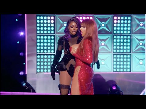 Jessica Wild Coconuts bouncing