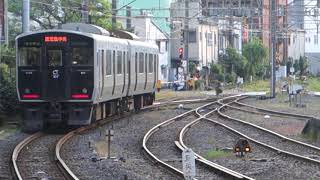 JR鹿児島駅を出発する817系列車