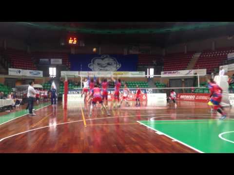 Cuneo-Parella 1-3: il punto decisivo del terzo set