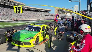 Brandon Jones pitstop during the 2022 Nalley 250 race.