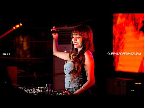 JIASHI - QUEEN SECRET BASEMENT - 16.10.26