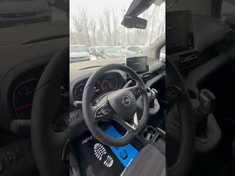 фото opel combo e 0