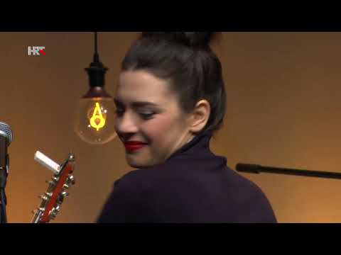 Kod nas doma - Mia Dimšić