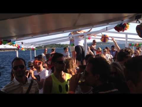 balErik - Kikki Boat party  - Morninglight