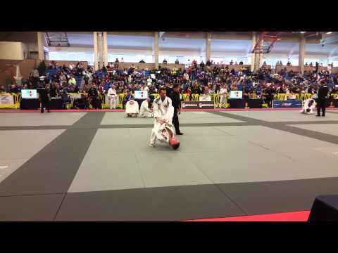 IBJJF BOSTON OPEN 2015 BROWN BELT LIGHT FEATHER Paul Genzale