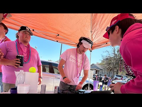 slade | spanish town mardi gras parade pop up | 03.01.25