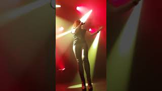 VuuR -  Save Me - Istanbul (live @ Tivoli Utrecht 10.12.2017)