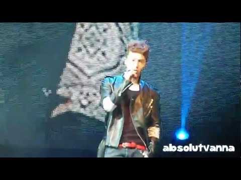 [HD/Fancam] 120303 Beast Beautiful Show in Singapore On Rainy Days (Kikwang Focus)