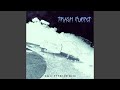 Primer single con Trash Puppet