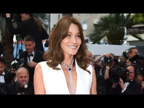 Vendredi 7 mai 2021, Carla Bruni était invitée dans l'émission La Boîte à secrets sur France 3. Face
