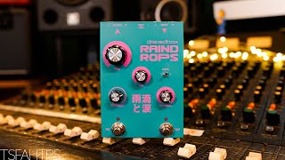 Video thumbnail for Gorgeous 3-in-1 Delay/Pitch/Reverb Pedal - Dreadbox Raindrops by TheSuperFunAwesomeHappyTimePedalShow