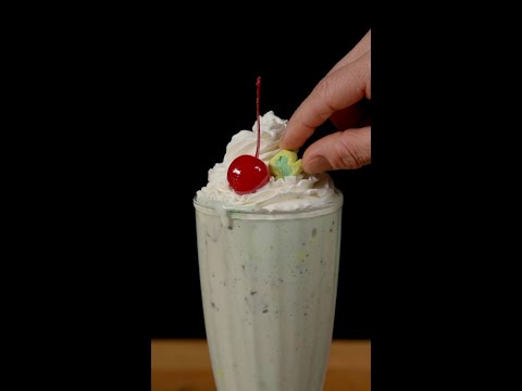 DIY Shamrock Shake Blizzard