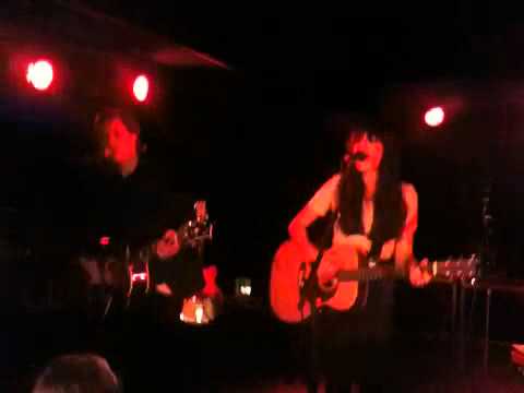 Brooke Fraser - Something in the Water (live @ Luxor Cologne)