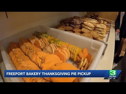 Long line around the door at Sacramento's Freeport Bakery the day before Thanksgiving