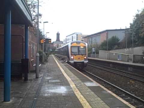 2 Nir class 3000 dmu's at city hospital