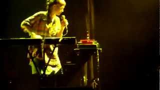 Grimes - Nightmusic LIVE HD (2011) Los Angeles Wiltern