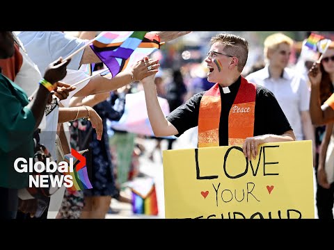 Thousands celebrate Pride in packed Montreal streets