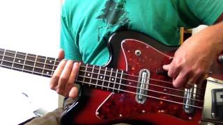 Video thumbnail for Silvertone 1443 Long Scale Hornet Bass Danelectro by johnnyangel69