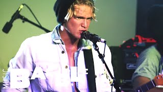 Cody Simpson Performs  &quot;New Problems&quot; Live For Baeble Music